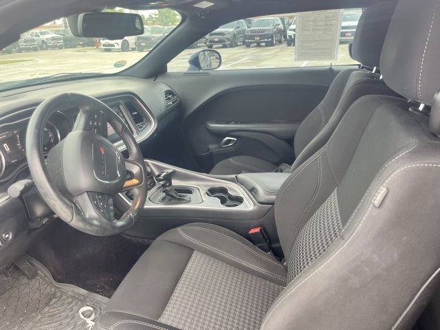 2017 Dodge Challenger SXT photo 10