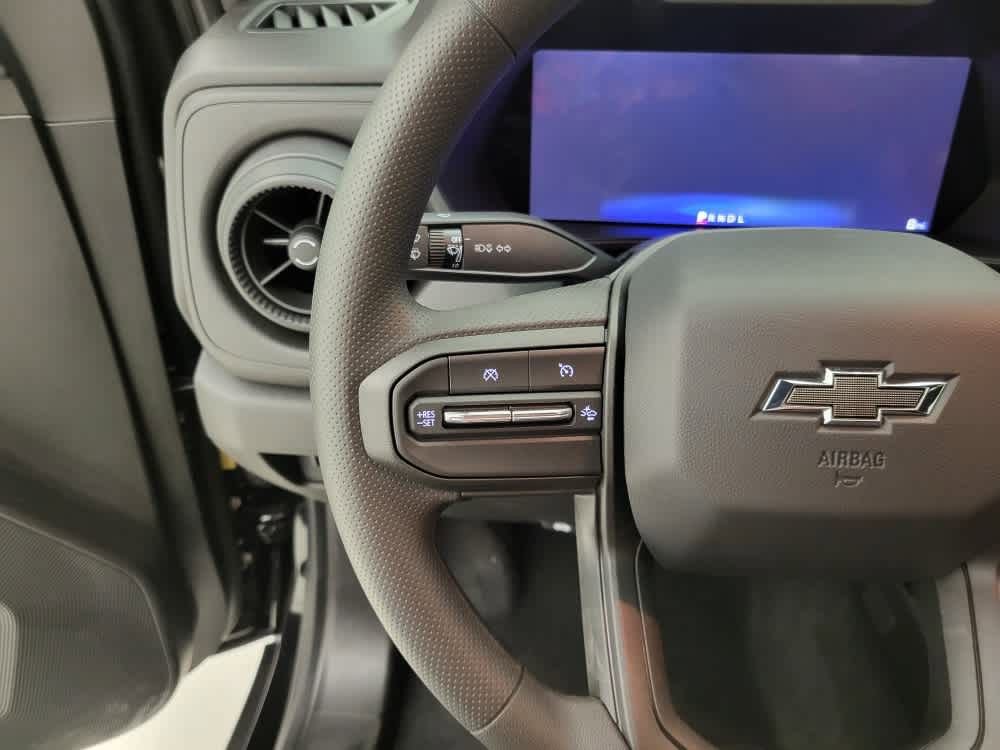 2026 Chevrolet Colorado Trail Boss photo 3