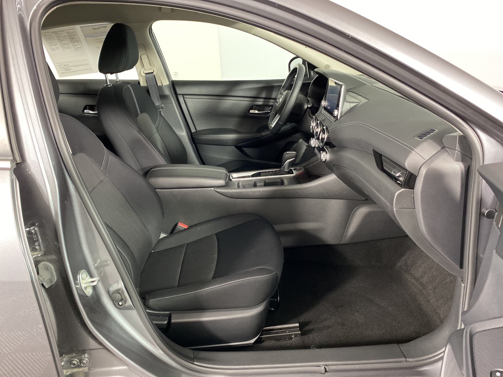 2023 Nissan Sentra SV photo 24