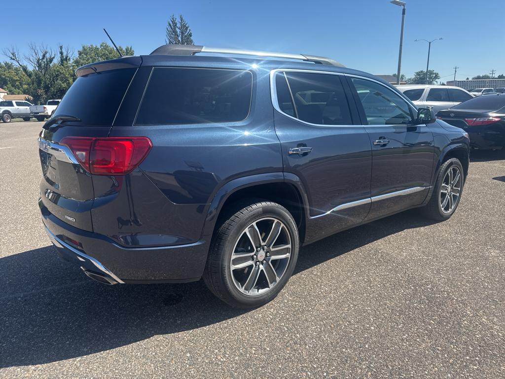 2018 Gmc Acadia Denali photo 3
