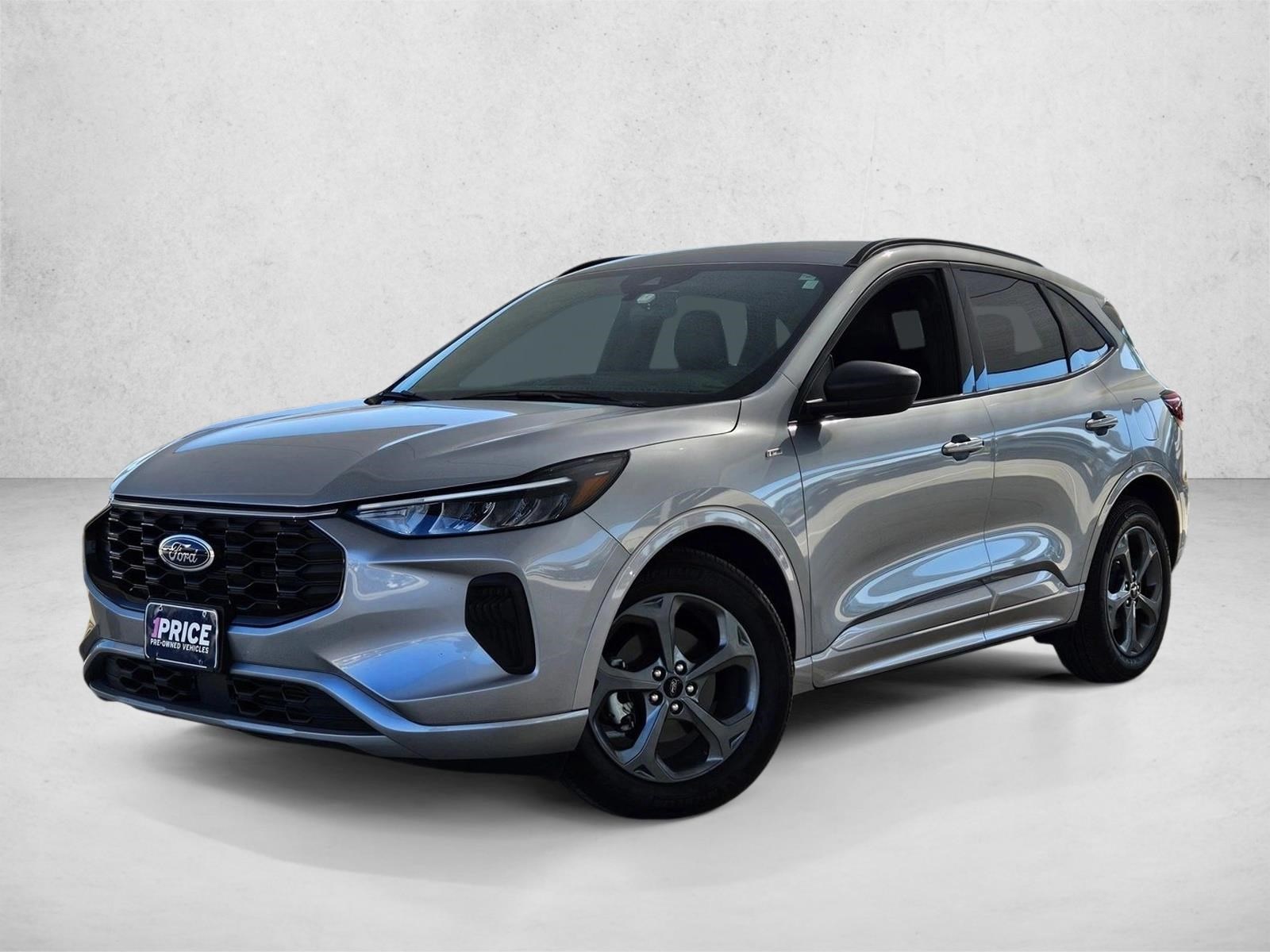 2024 Ford Escape ST-Line's photo