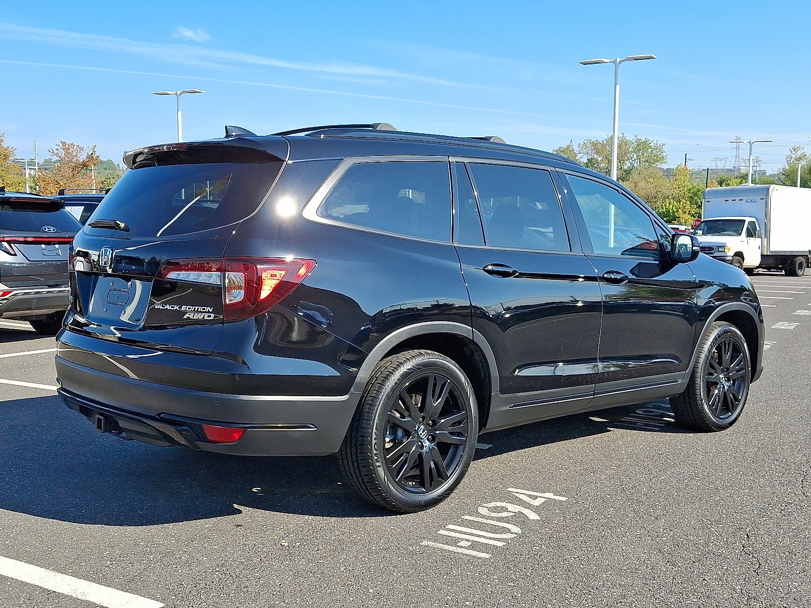 2022 Honda Pilot Black Edition photo 5