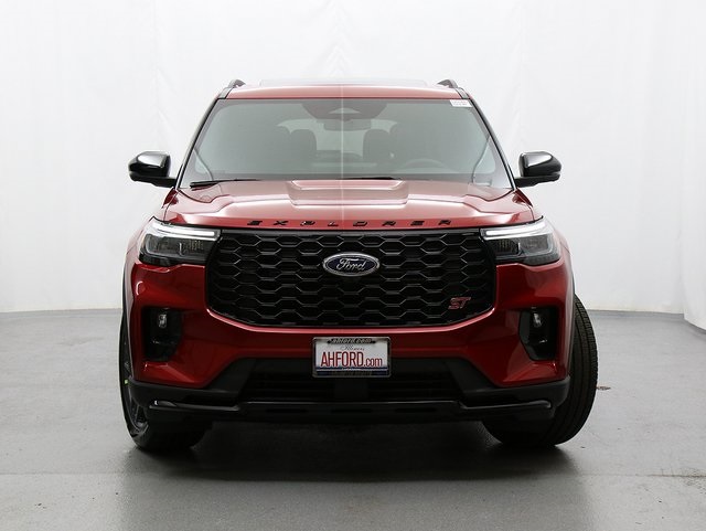 2025 Ford Explorer ST photo 4