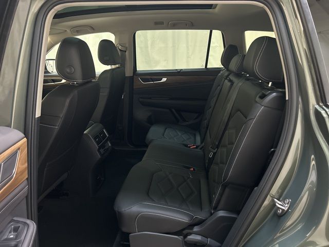 2026 Volkswagen Atlas SE Technology photo 25