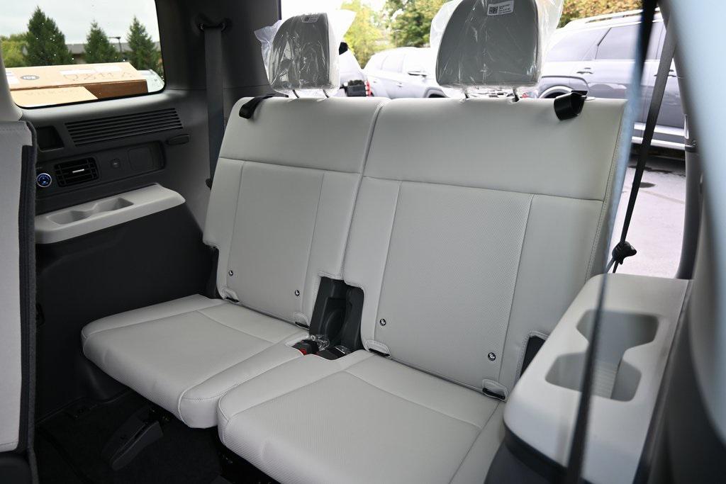 2026 Hyundai Santa Fe SEL photo 12
