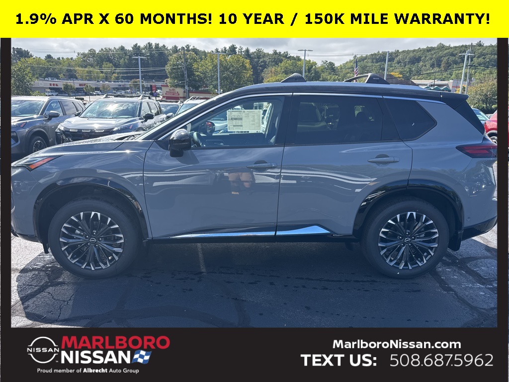 2026 Nissan Rogue Platinum photo 4