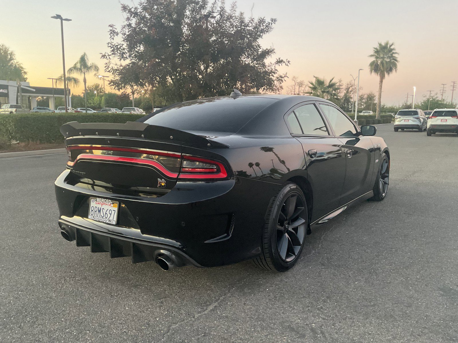 2019 Dodge Charger Scat Pack photo 3