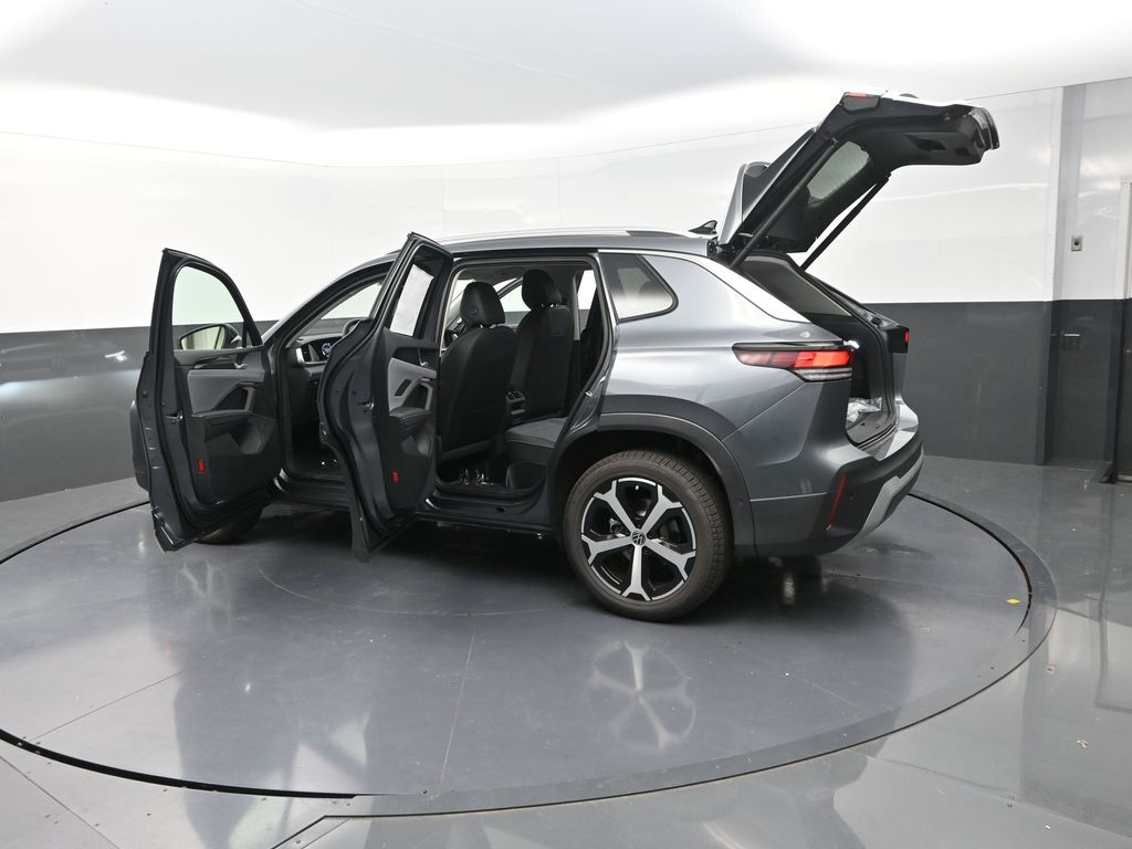 2025 Volkswagen Tiguan SE photo 29