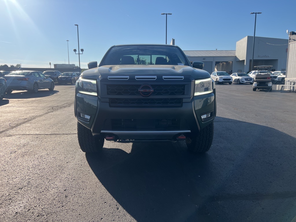 2026 Nissan Frontier PRO-4X photo 2