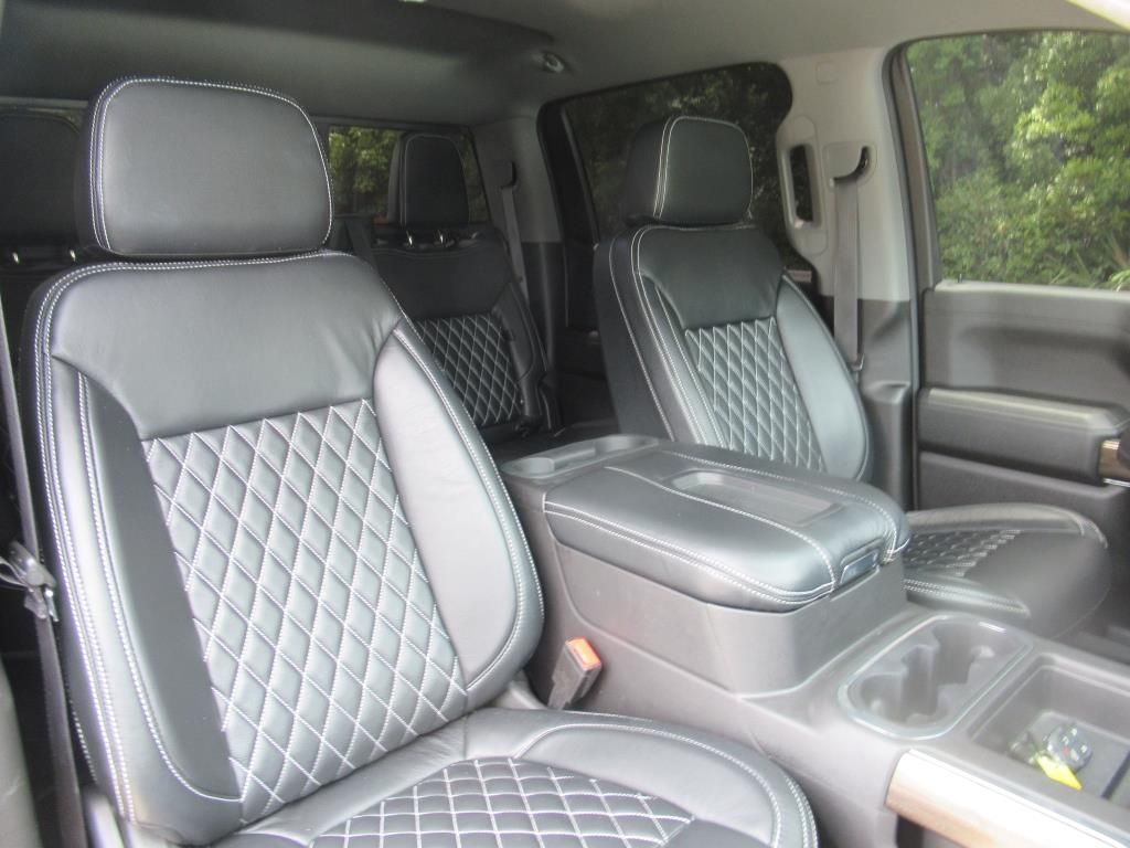 2022 Chevrolet Silverado 1500 RST photo 10