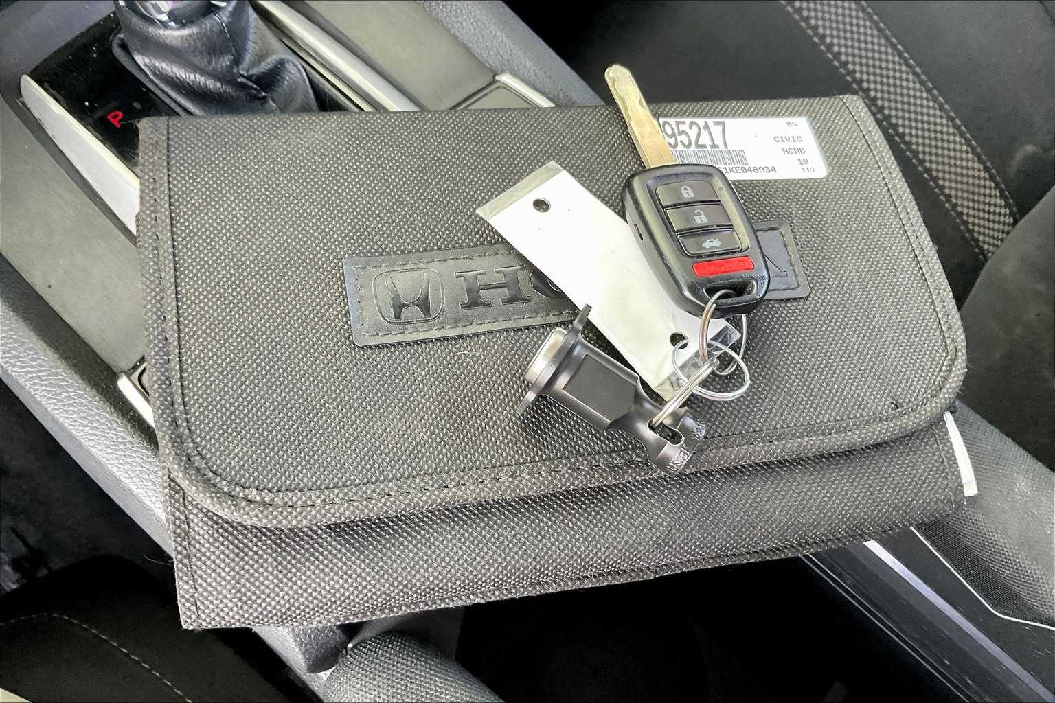 2019 Honda Civic LX photo 13