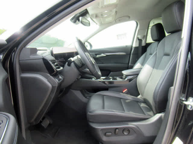 2025 Buick Envision Preferred photo 3