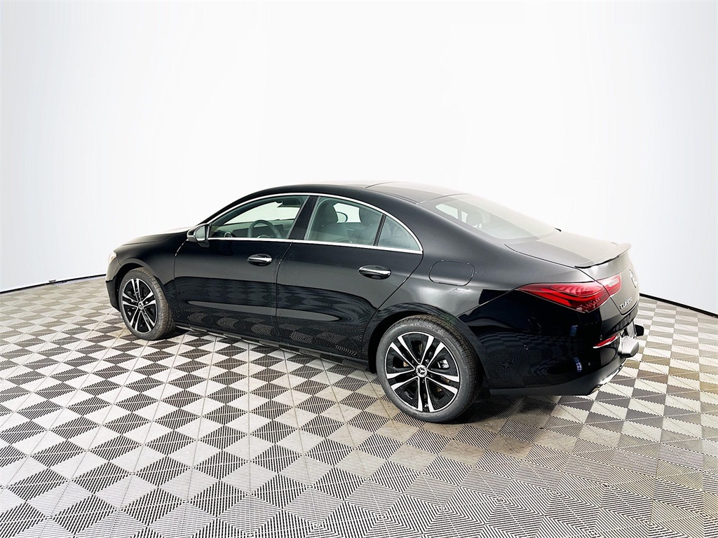 2025 Mercedes Benz CLA 250 4MATIC photo 4