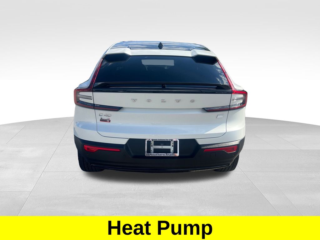 2024 Volvo C40 Recharge photo 4