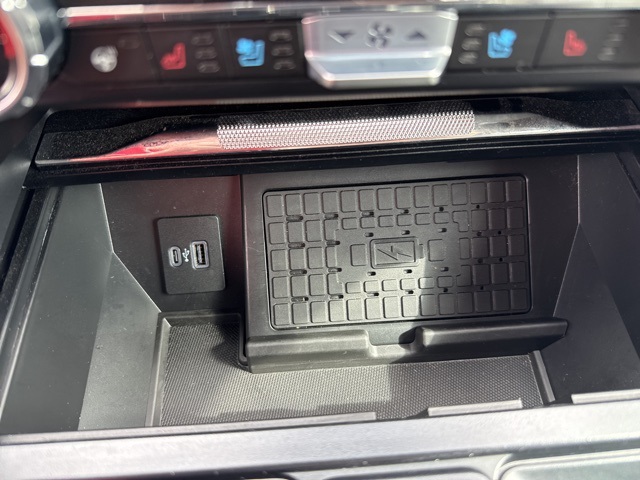 2024 Ford F-150 Lariat photo 31
