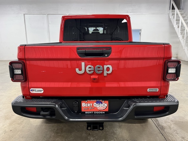 2022 Jeep Gladiator Overland photo 6