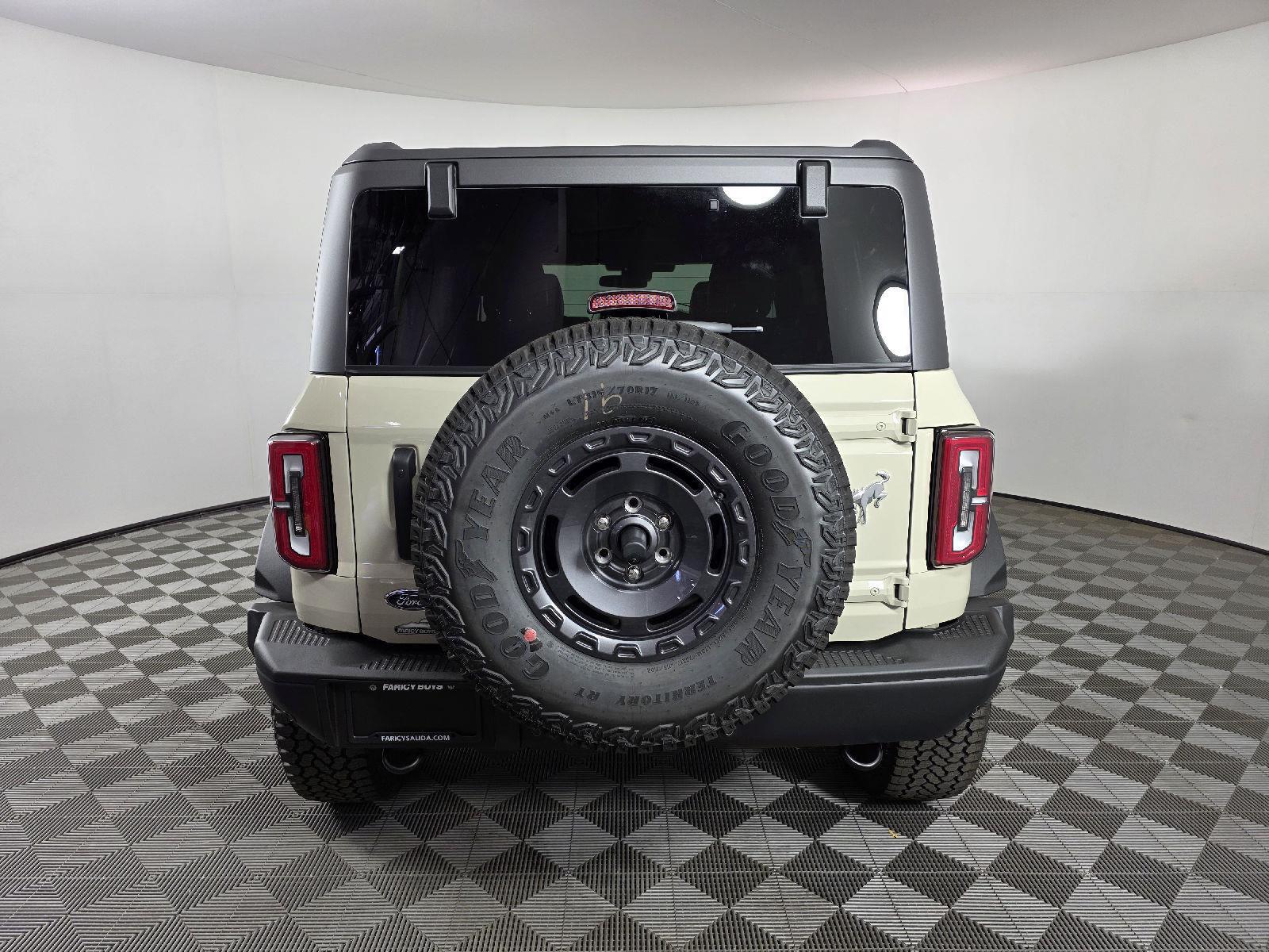 2025 Ford Bronco Badlands photo 4