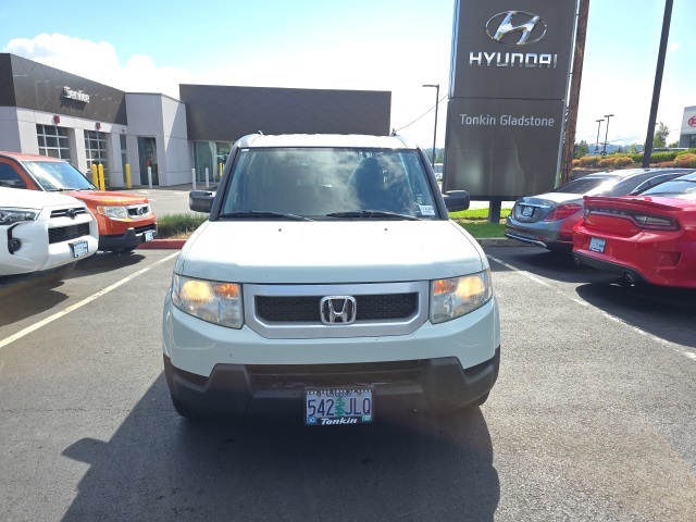 2011 Honda Element EX photo 2