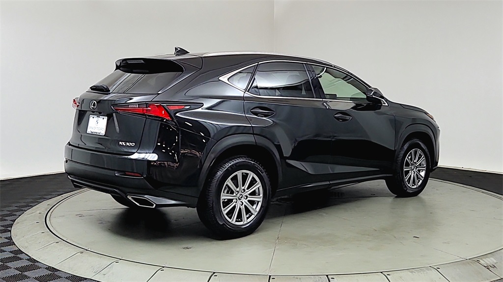 2021 Lexus NX 300 photo 13