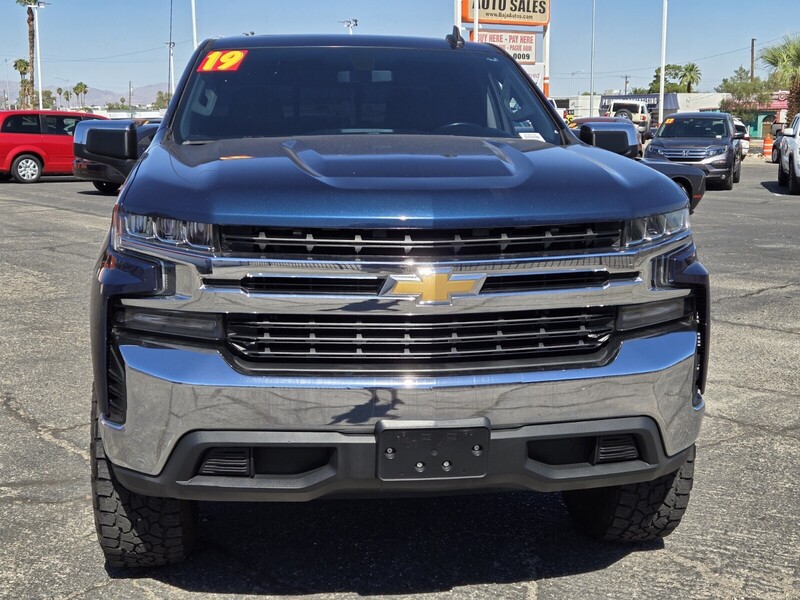 2019 Chevrolet Silverado 1500 LT photo 6