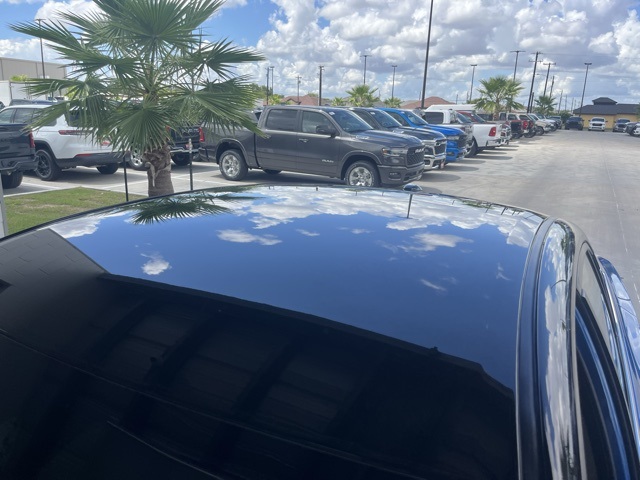 2022 Nissan Sentra SR photo 12