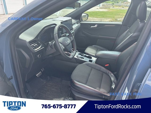 2023 Ford Escape ST-Line photo 3