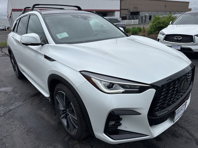 2025 Infiniti QX50 SPORT AWD photo 2