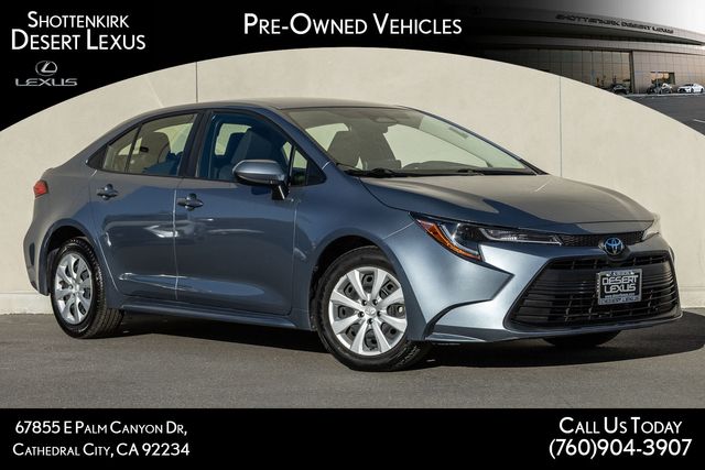 2024 Toyota Corolla LE's photo
