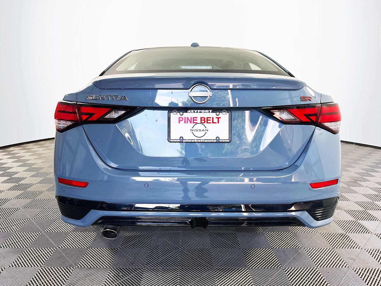 2024 Nissan Sentra SR photo 5