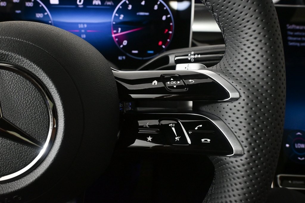 2026 Mercedes Benz GLC 300 4MATIC photo 8