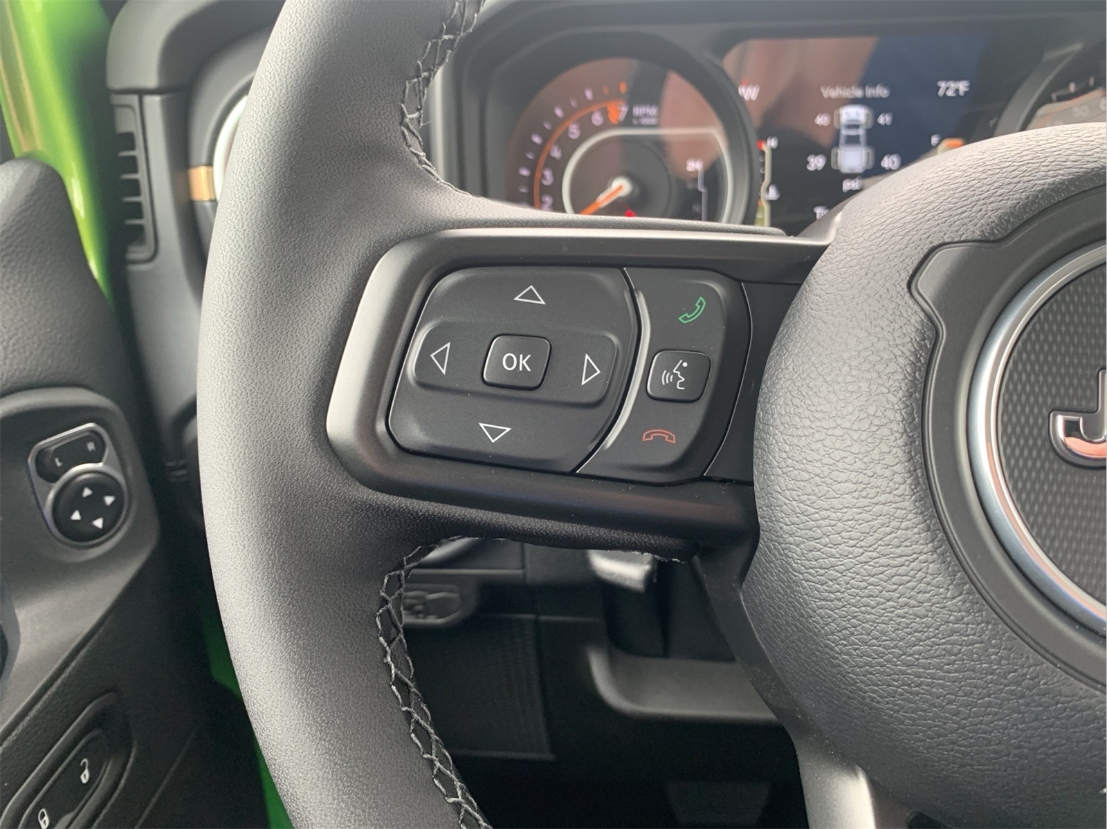 2025 Jeep Gladiator Sport photo 9