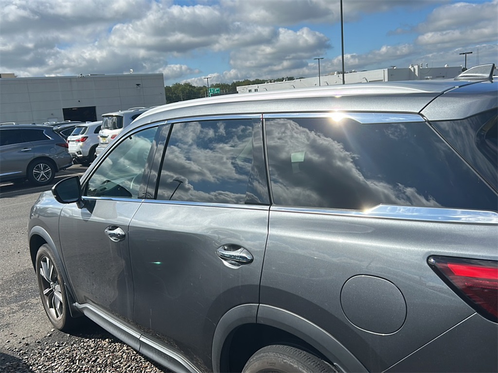 2023 Infiniti QX60 Luxe photo 4