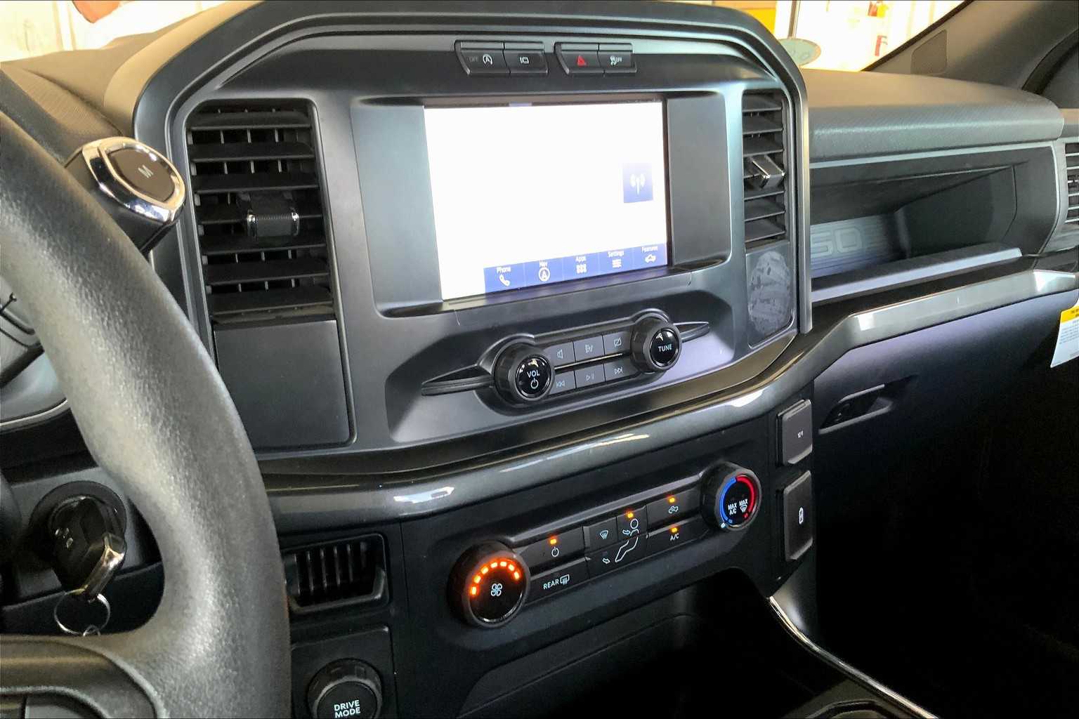 2022 Ford F-150 XL photo 6