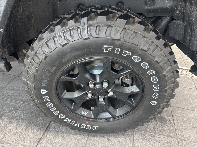2021 Jeep Wrangler Unlimited Willys photo 6