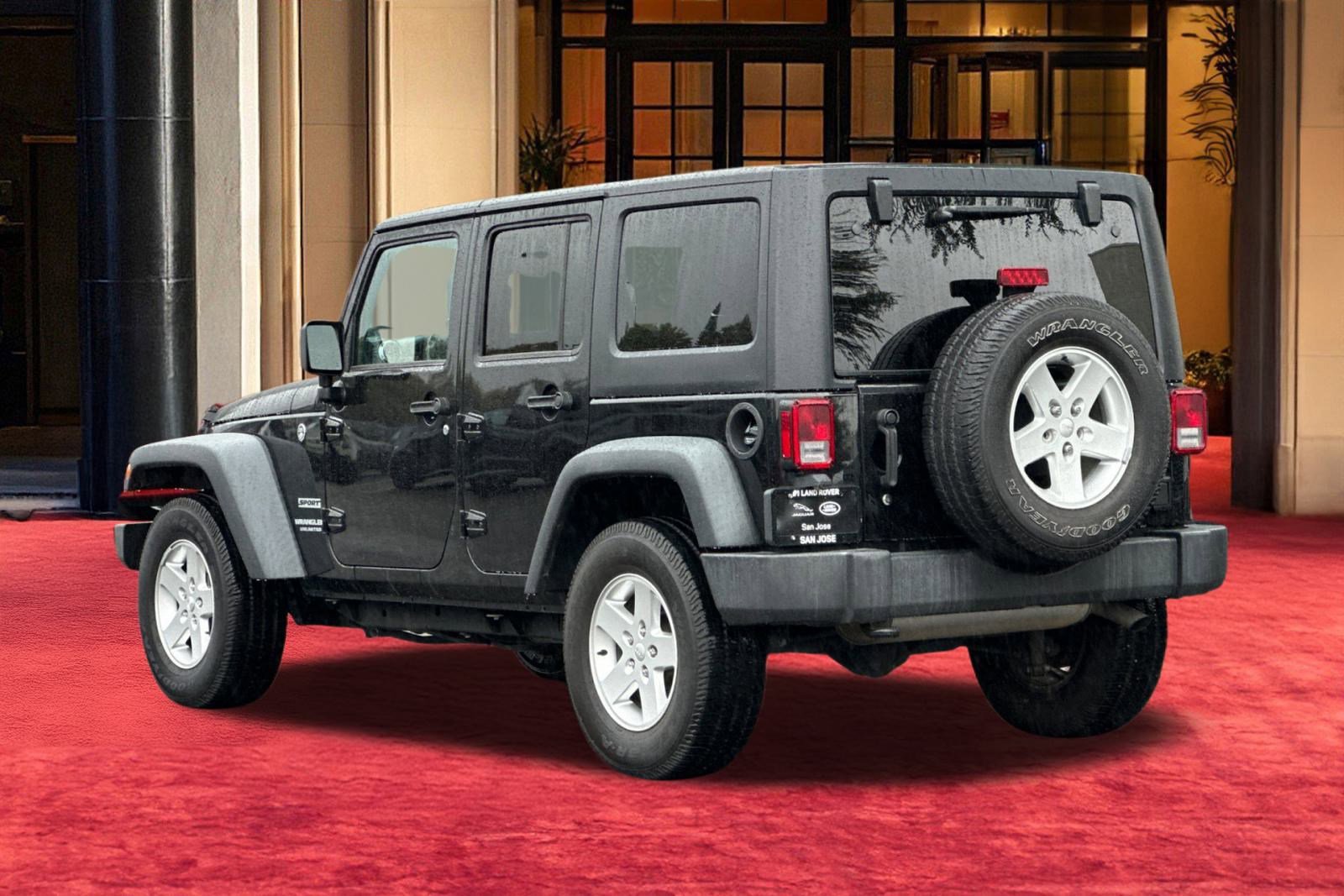 2016 Jeep Wrangler Unlimited Sport photo 3