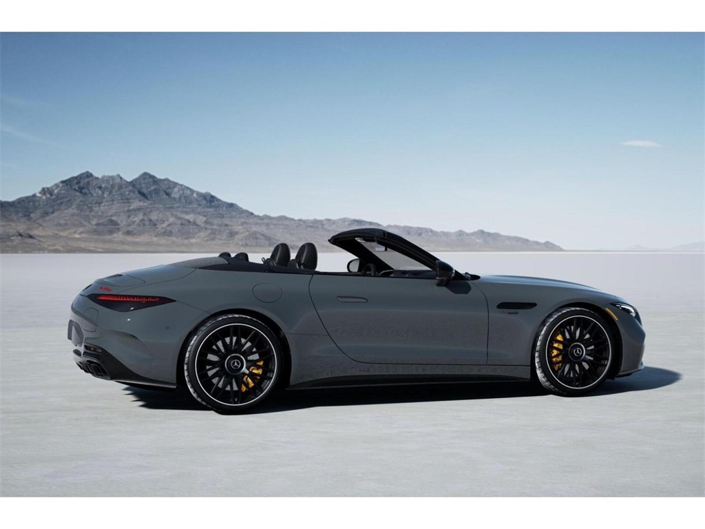 2025 Mercedes Benz SL AMG 63 photo 17