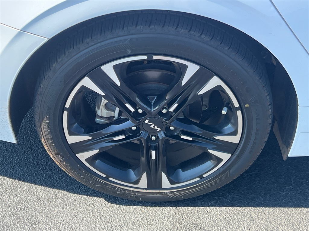 2023 Kia K5 GT-Line photo 15