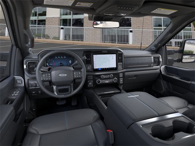2025 Ford F-350 photo 3
