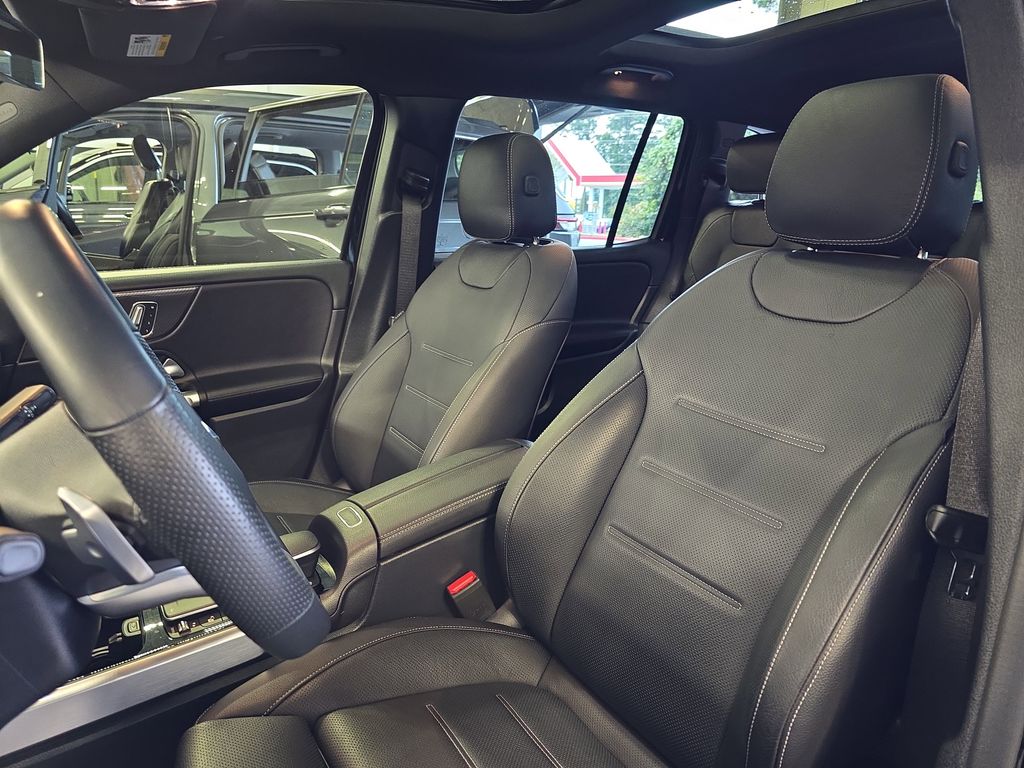 2022 Mercedes Benz GLB AMG 35 photo 15