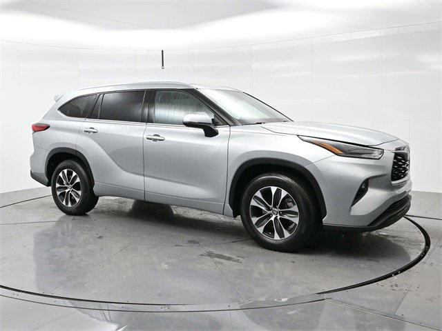 2021 Toyota Highlander XLE's photo