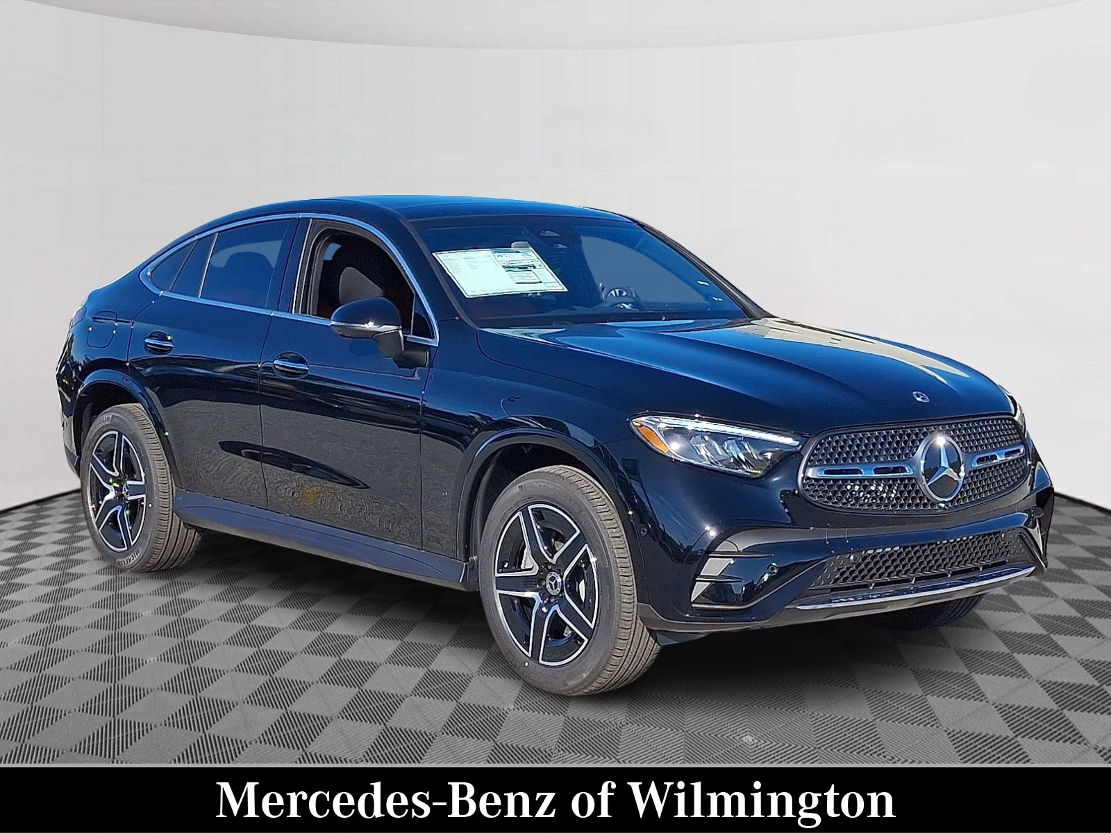 2026 Mercedes-Benz GLC Coupe GLC 300's photo