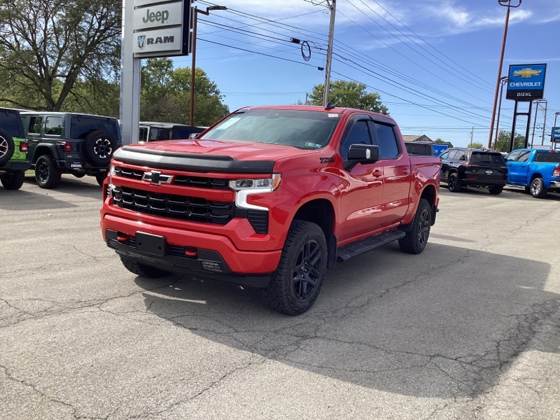 2023 Chevrolet Silverado 1500 RST photo 2