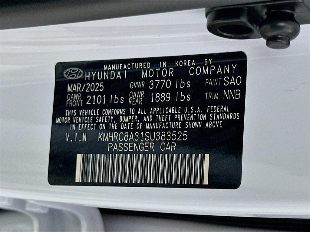 2025 Hyundai Venue Limited photo 18