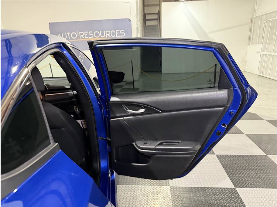 2020 Honda Civic Sport photo 24
