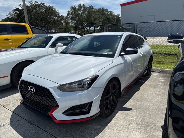 2020 Hyundai Veloster N photo 3
