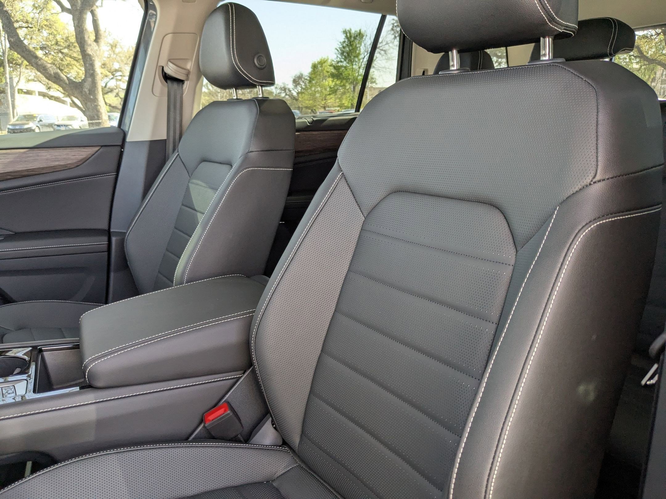 New 2025 PURE GRAY Volkswagen 2.0T SEL image 7