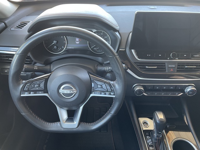 2023 Nissan Altima 2.5 SR photo 16