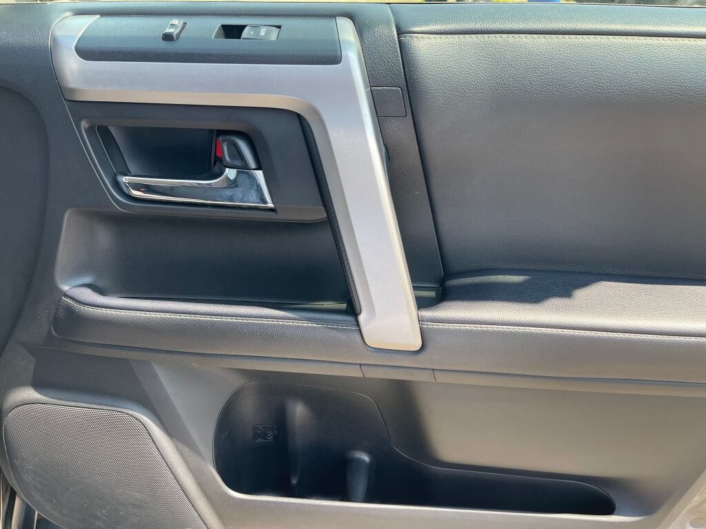2020 Toyota 4Runner SR5 Premium photo 22