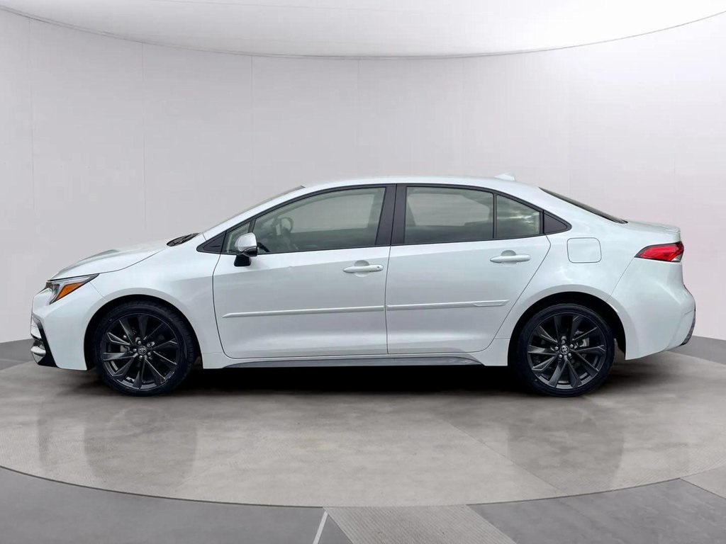 2024 Toyota Corolla Hybrid SE photo 2