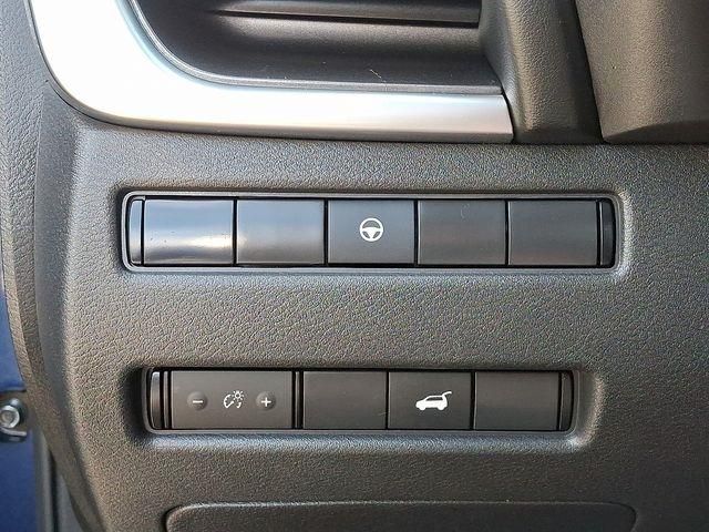2022 Nissan Rogue SV photo 23